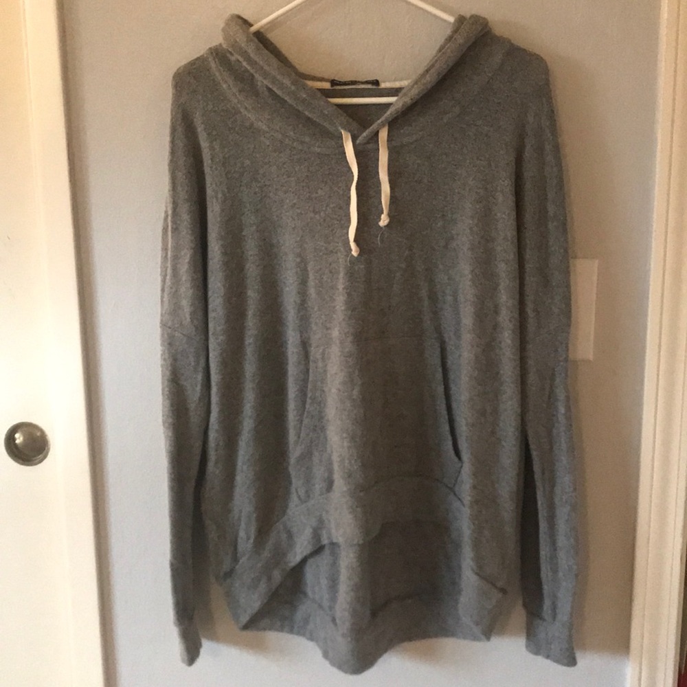 Brandy Melville fleece pullover